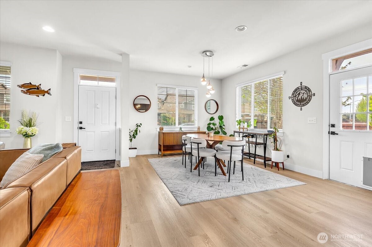 1008 31st Street NW, Puyallup, WA 98371