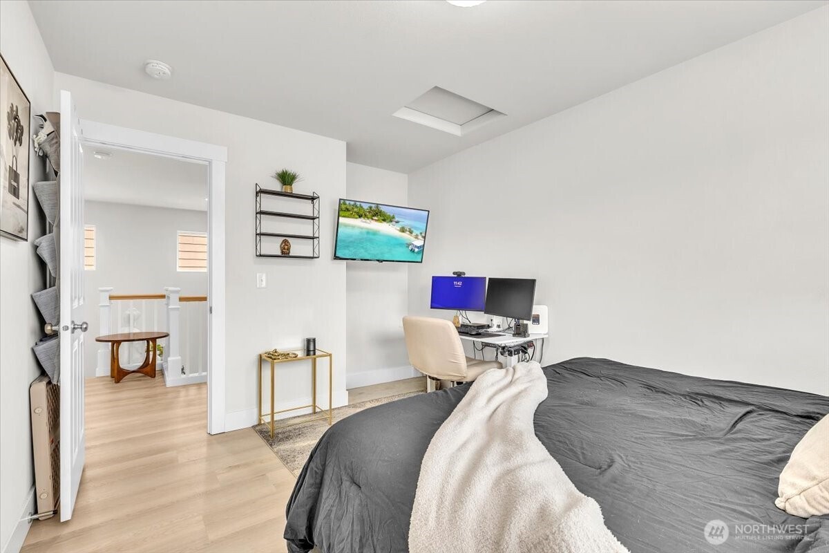 1008 31st Street NW, Puyallup, WA 98371