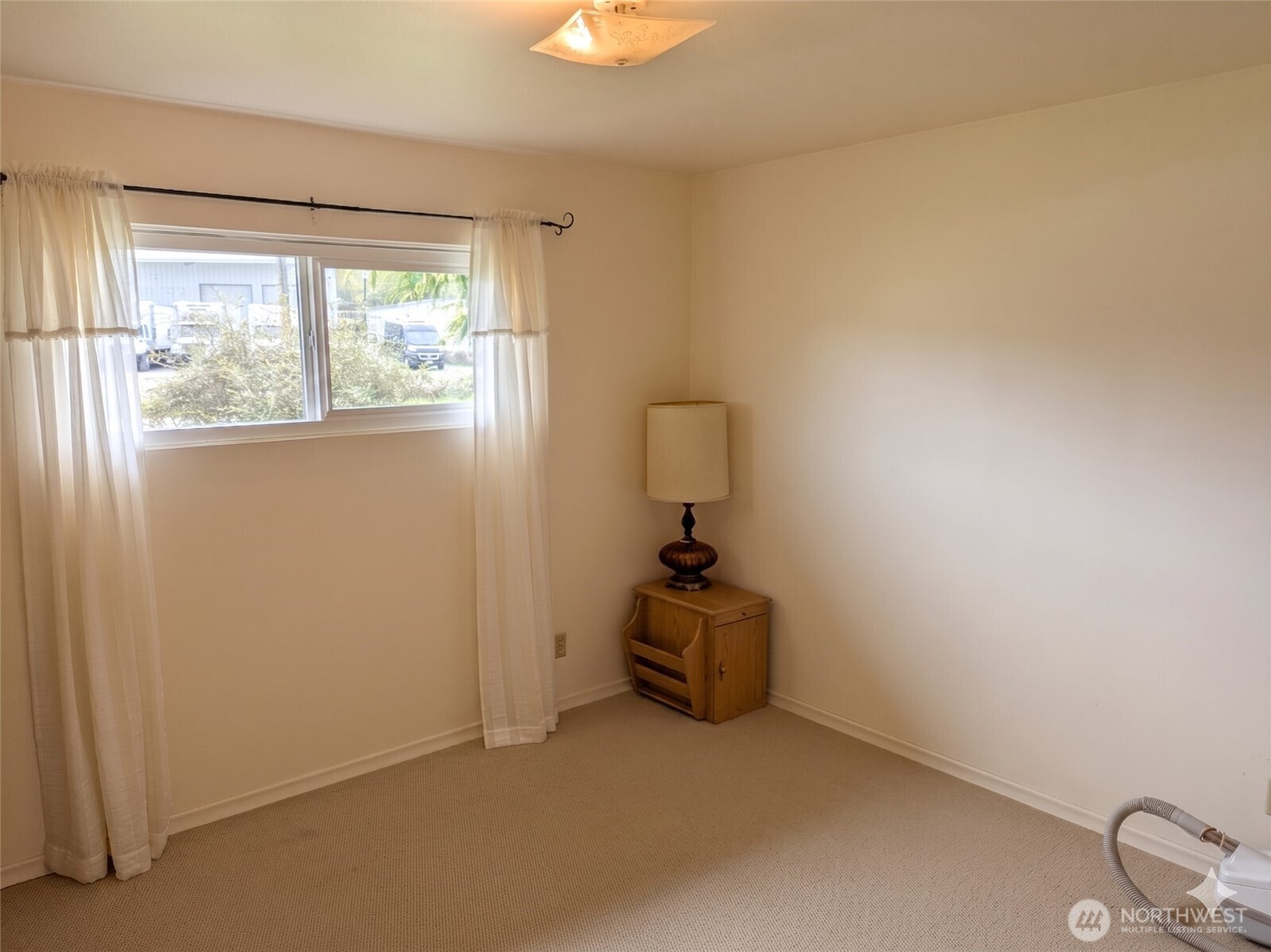 551 Kemp Street , Port Angeles, WA 98362