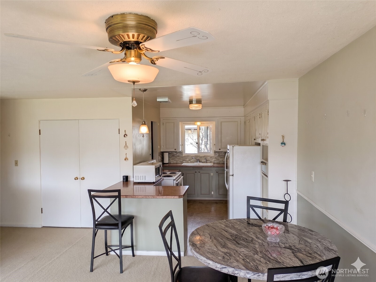 551 Kemp Street , Port Angeles, WA 98362