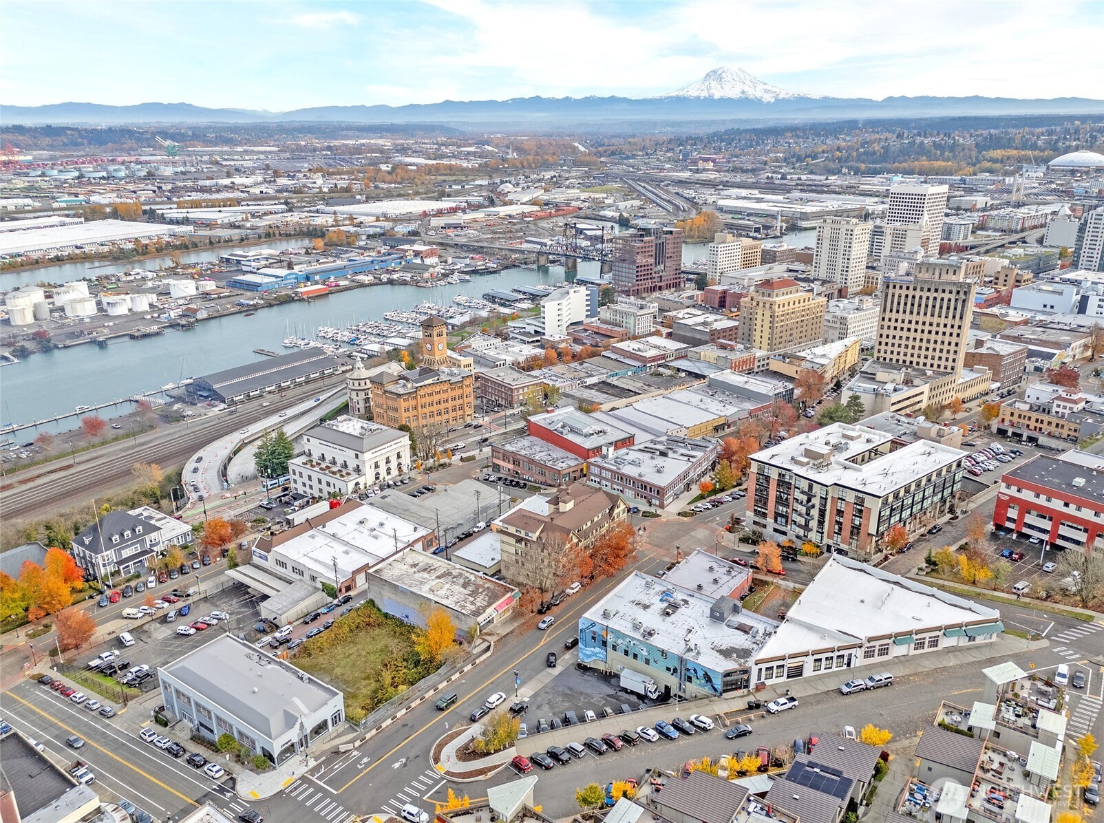 605 St Helens Avenue , Tacoma, WA 98402