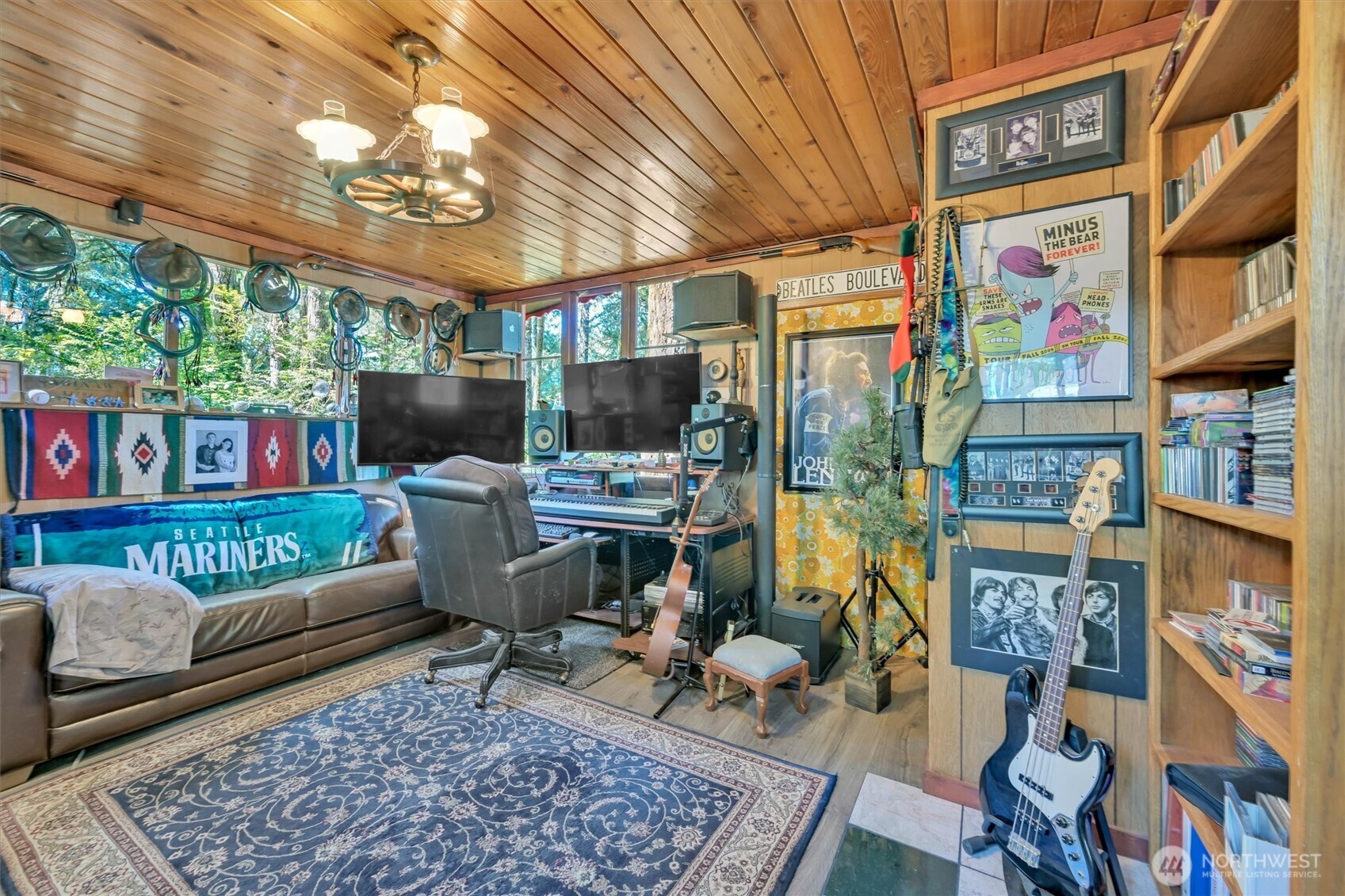 2851 E Mason Lake Drive E, Grapeview, WA 98546