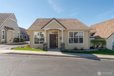 1494 Eastmont #56, East Wenatchee, WA 98802