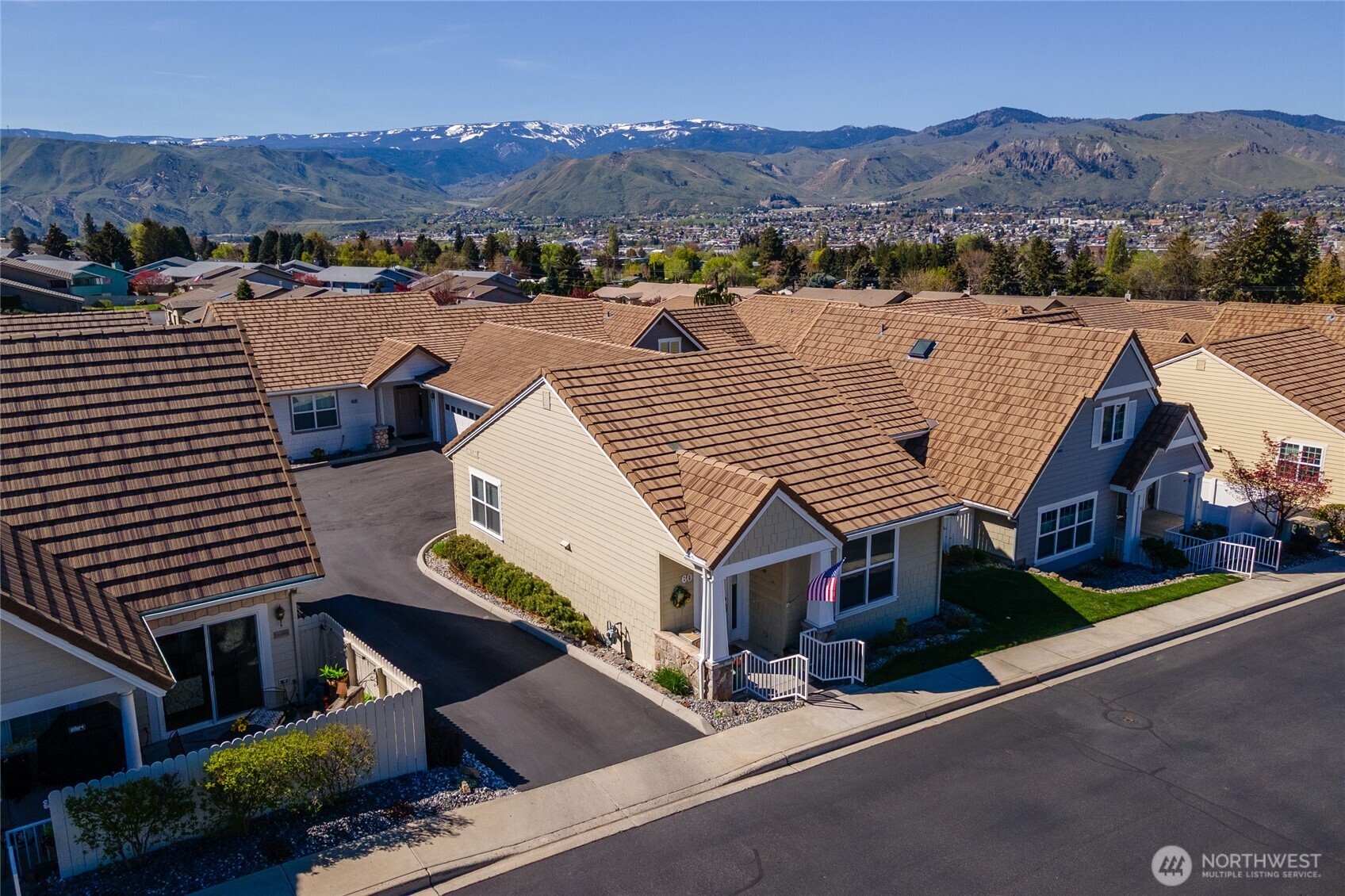 1494 Eastmont #56, East Wenatchee, WA 98802