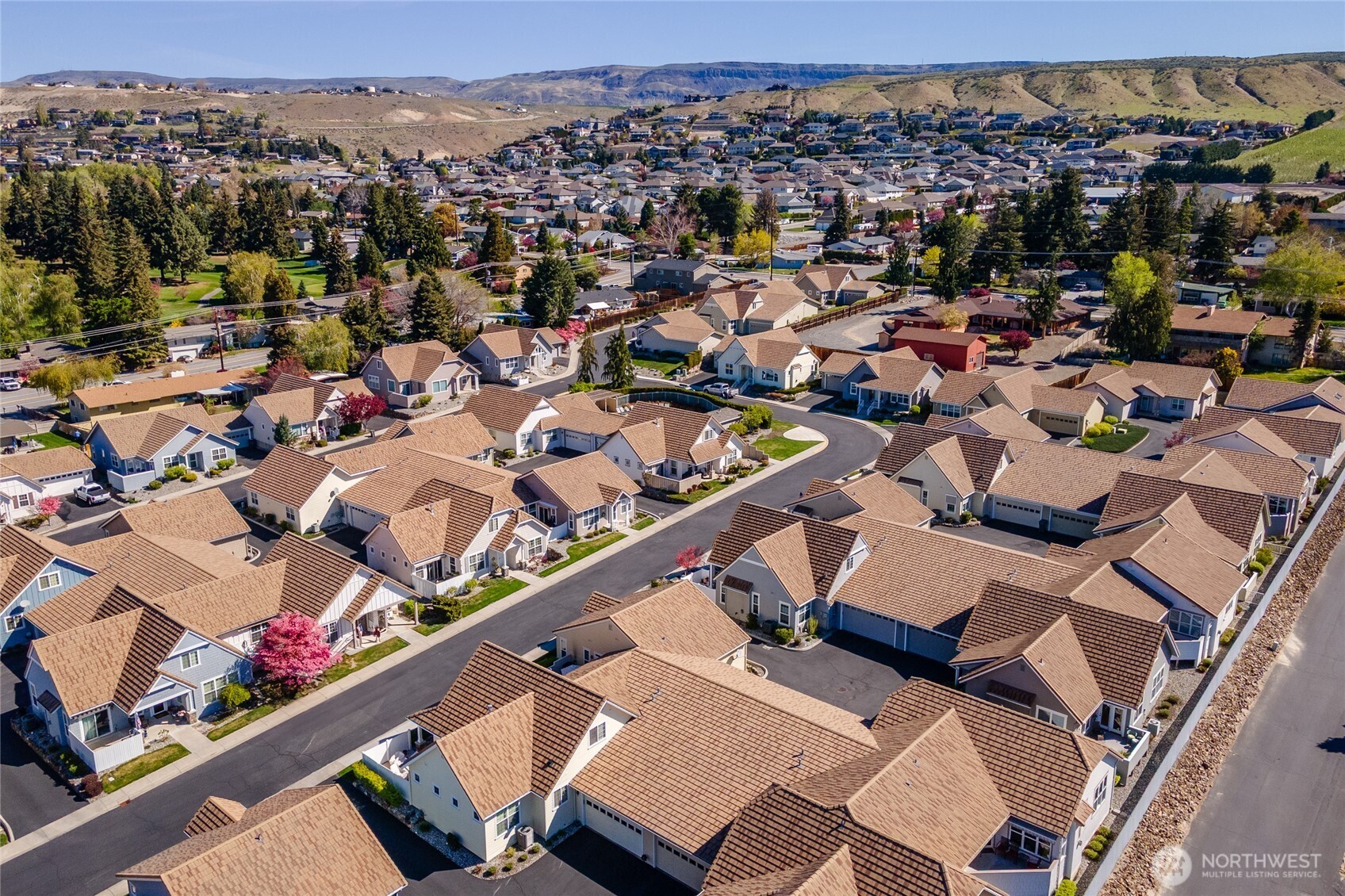1494 Eastmont #56, East Wenatchee, WA 98802