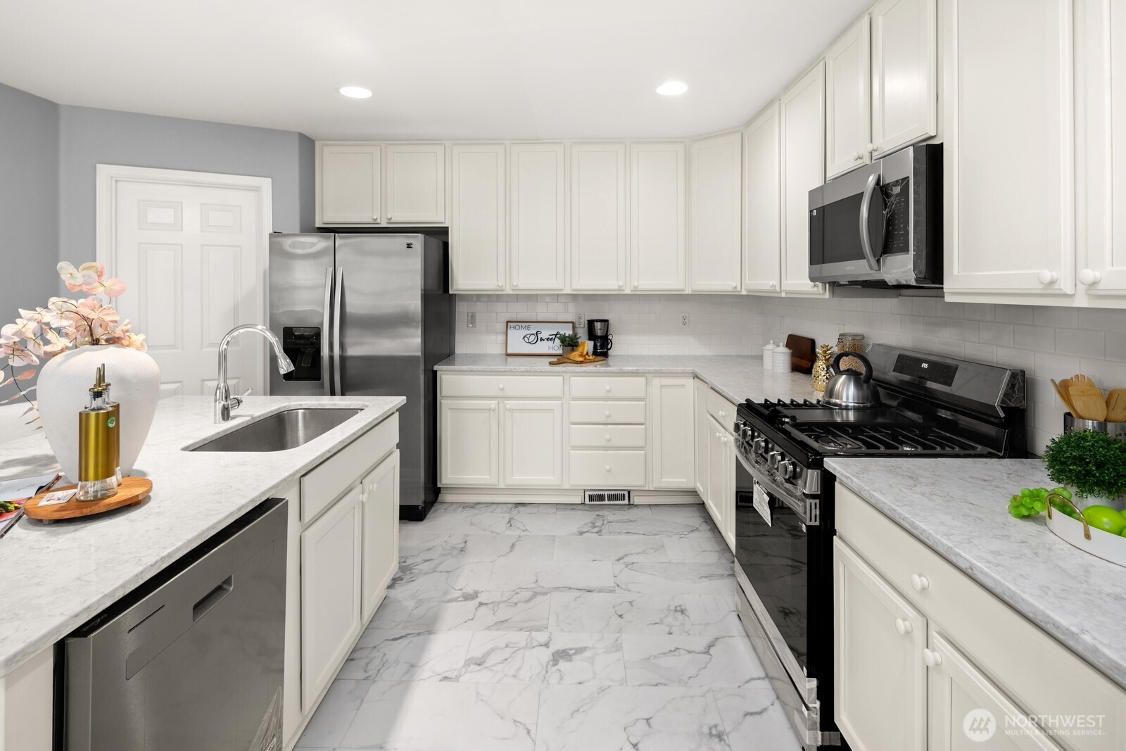 23809 SE 6th Street , Sammamish, WA 98074