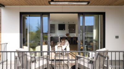 138 8th Court , Kirkland, WA 98033 - Photo 11