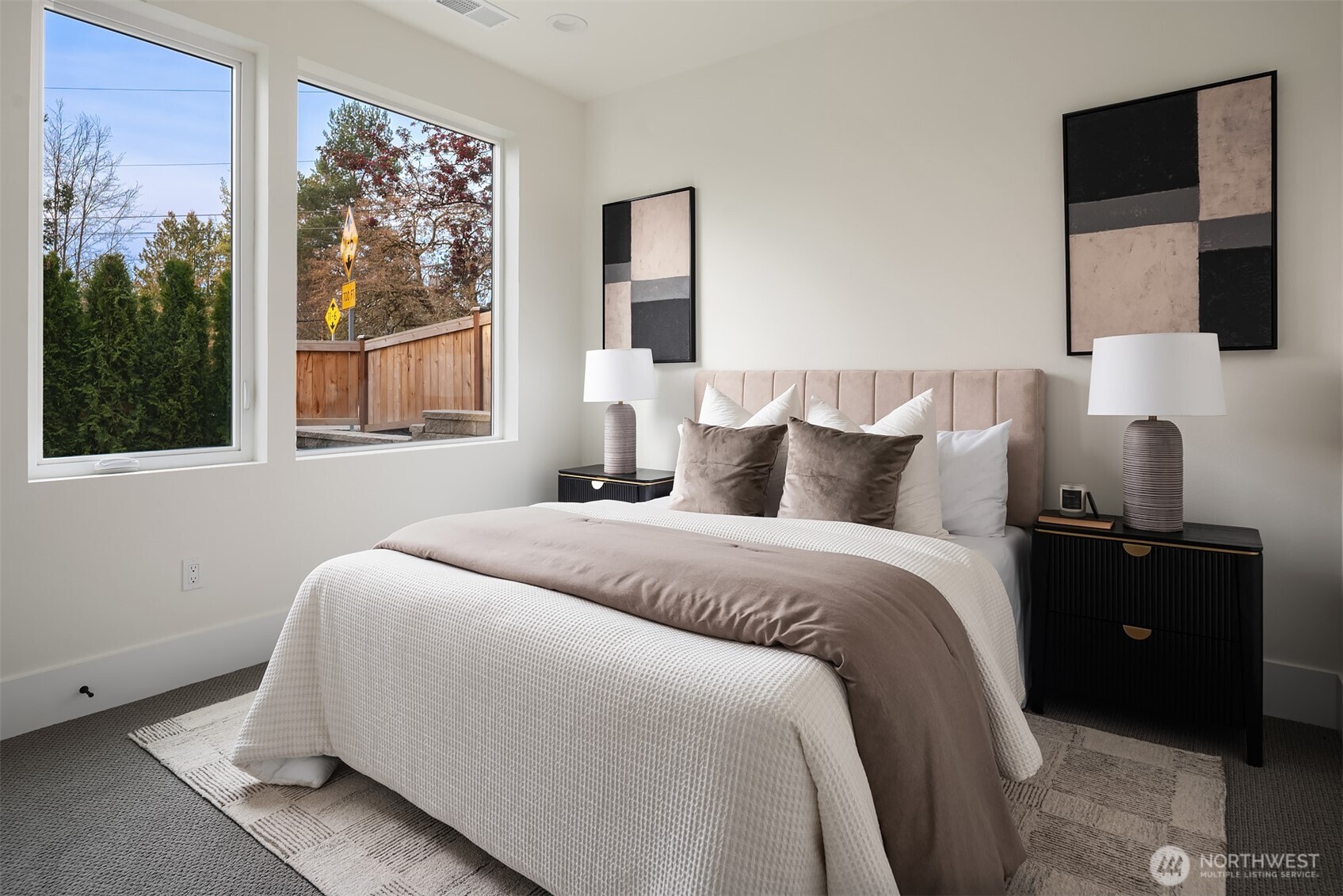 138 8th Court , Kirkland, WA 98033