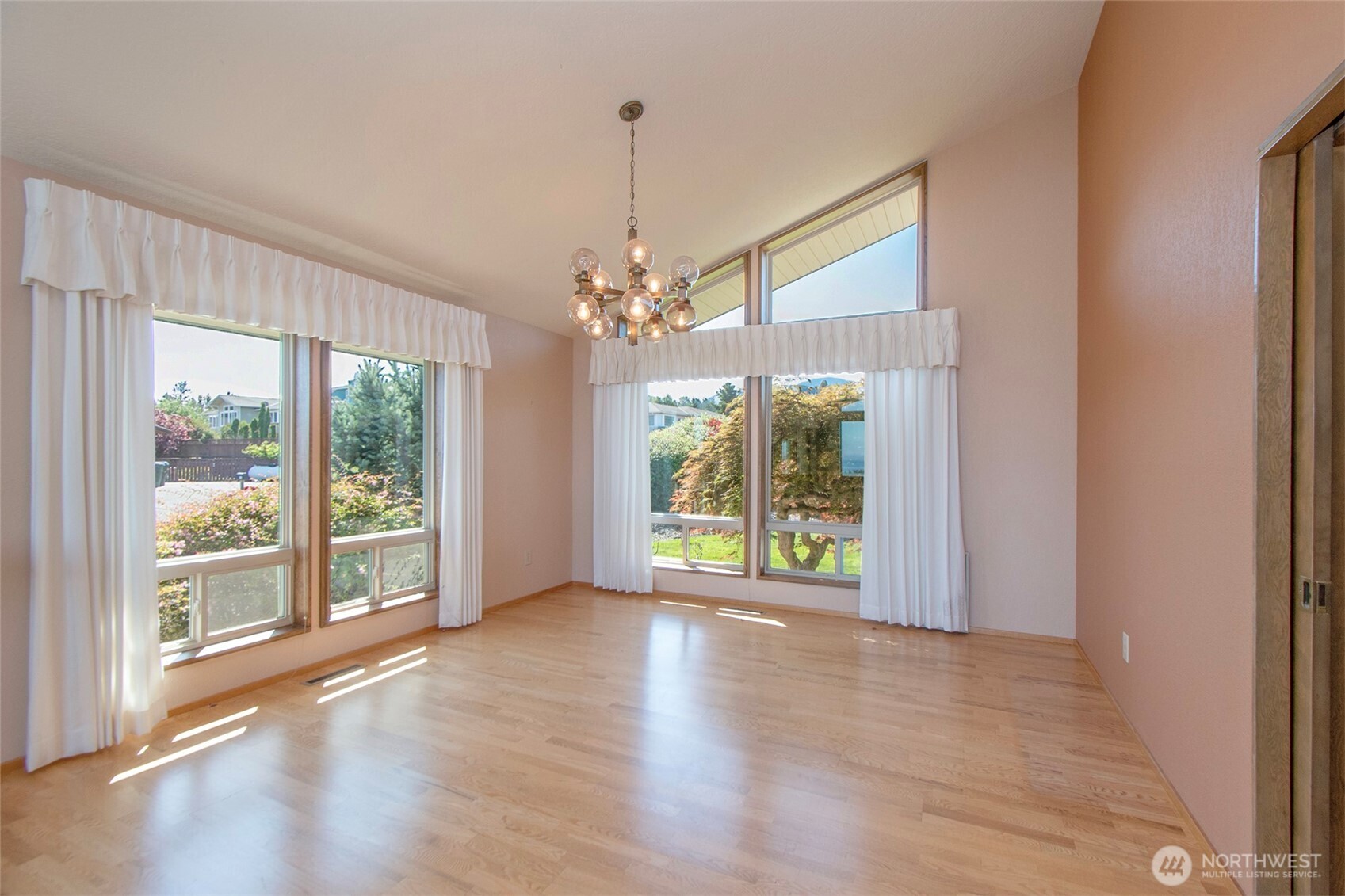 1822 E Lauridsen Boulevard , Port Angeles, WA 98362