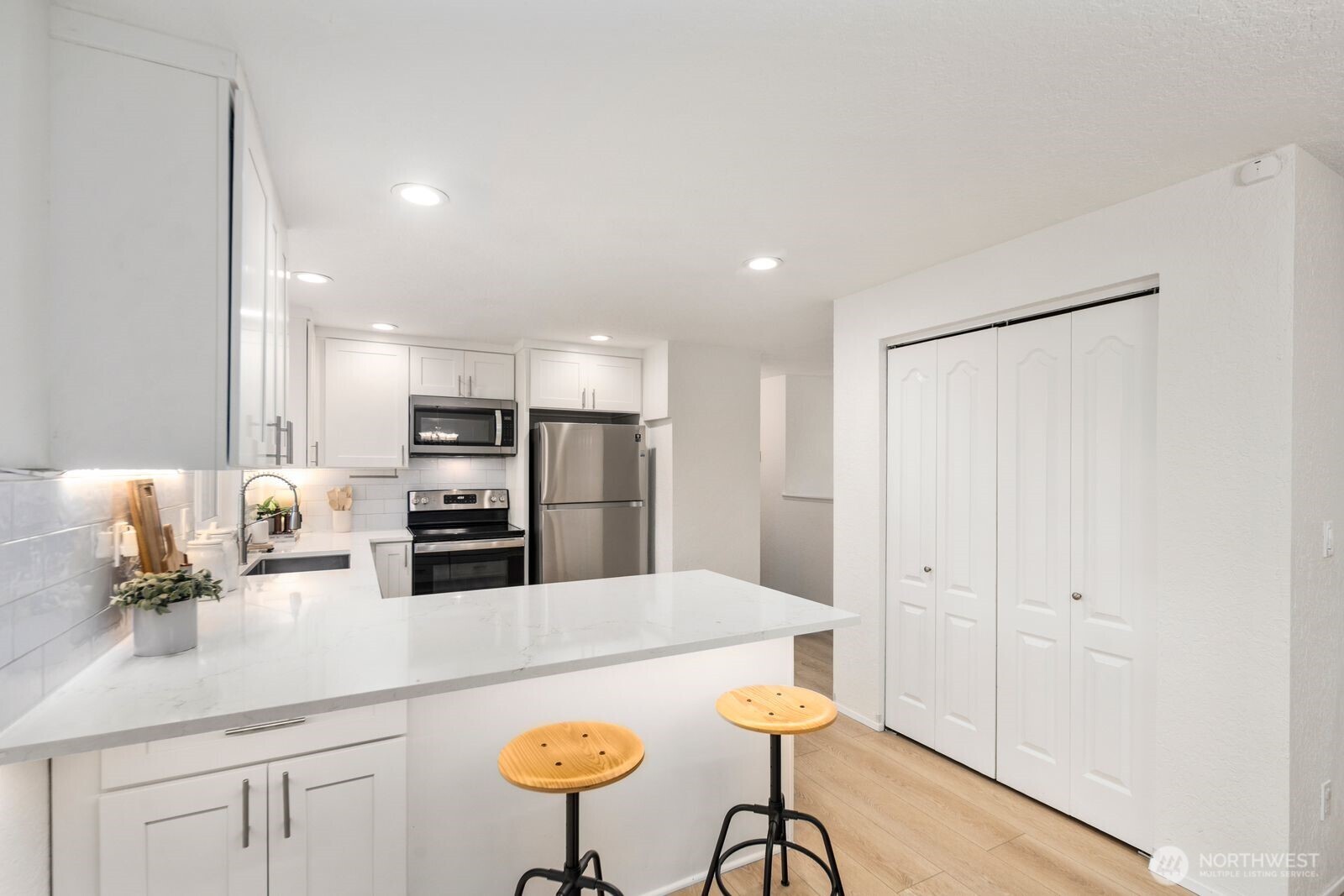 15532 187th Avenue NE, Woodinville, WA 98072