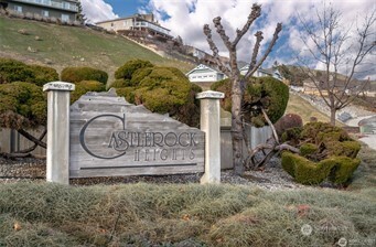 756 Castle Heights Drive , Wenatchee, WA 98801