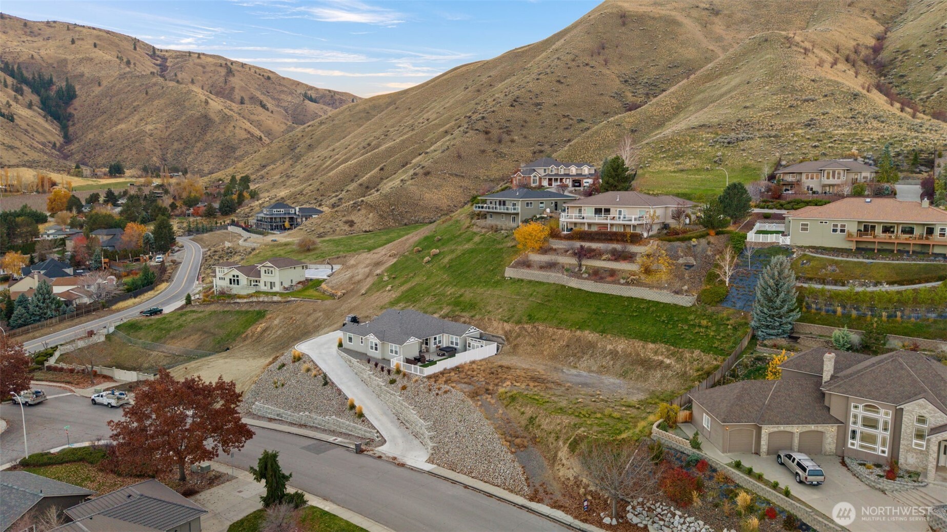 756 Castle Heights Drive , Wenatchee, WA 98801