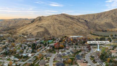 756 Castle Heights Drive , Wenatchee, WA 98801 - Photo 19