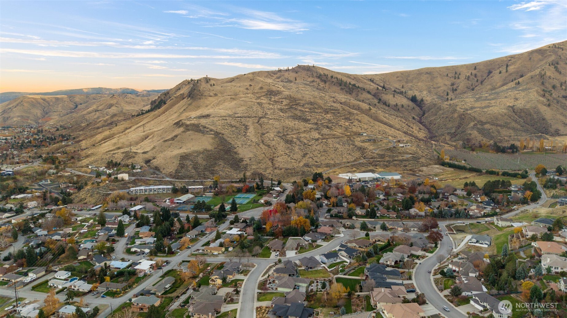 756 Castle Heights Drive , Wenatchee, WA 98801
