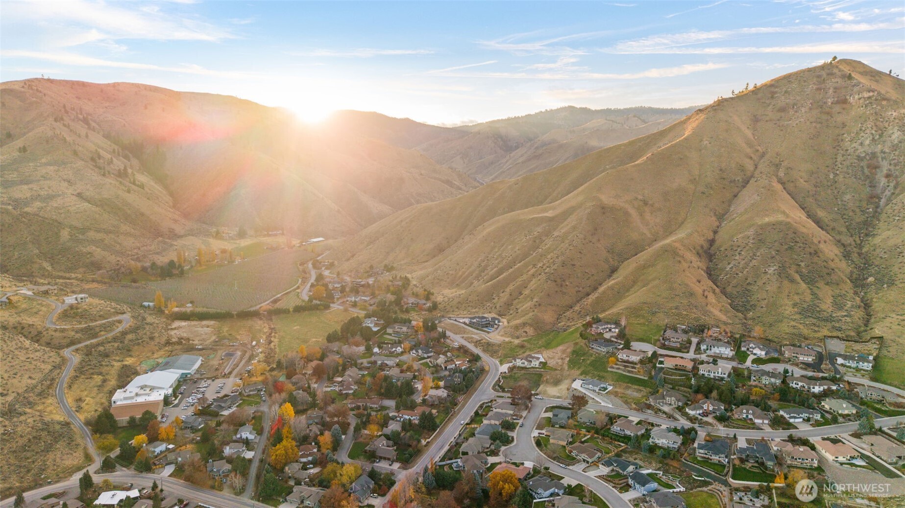 756 Castle Heights Drive , Wenatchee, WA 98801