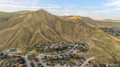 756 Castle Heights Drive , Wenatchee, WA 98801 - Photo 9