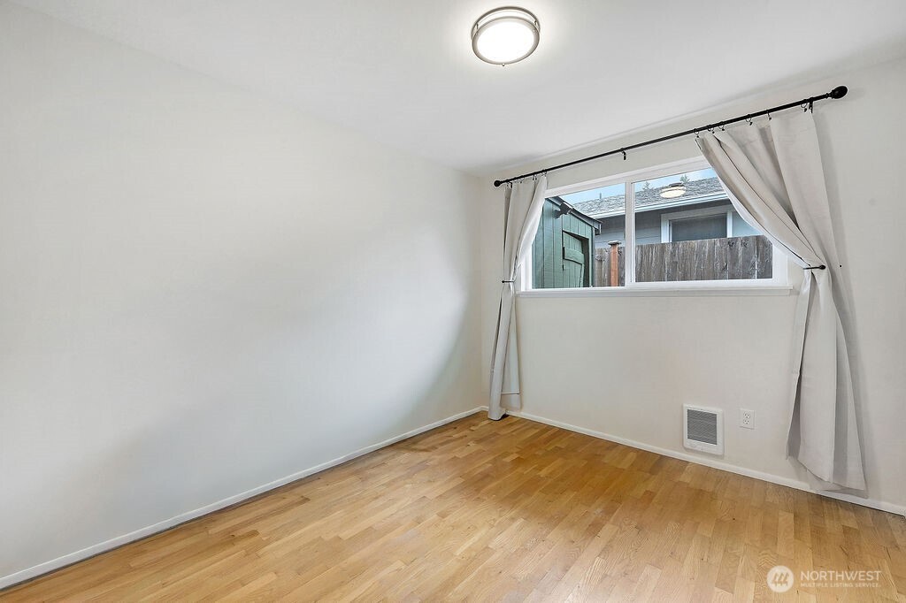 5126 S 10th Street , Tacoma, WA 98465
