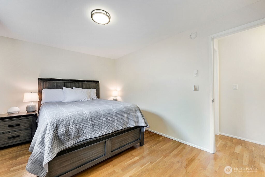 5126 S 10th Street , Tacoma, WA 98465