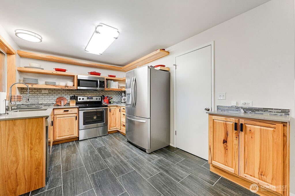5126 S 10th Street , Tacoma, WA 98465