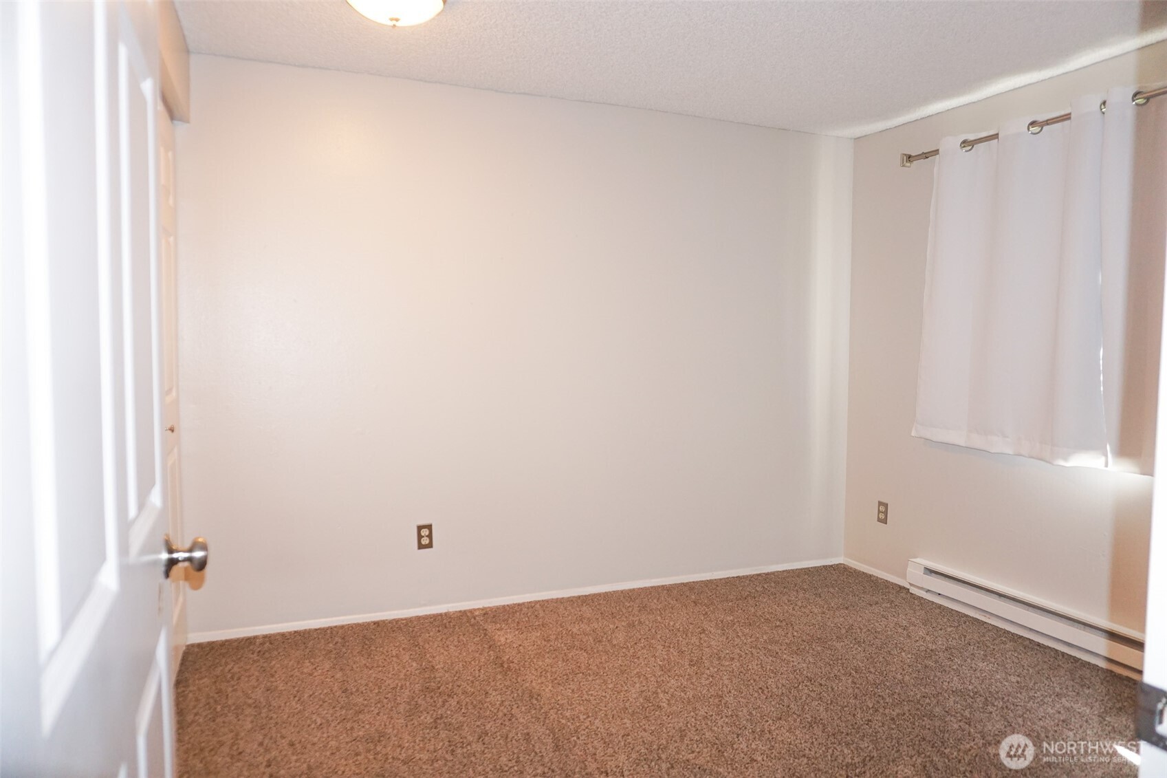 2001 11th Street , Bremerton, WA 98337