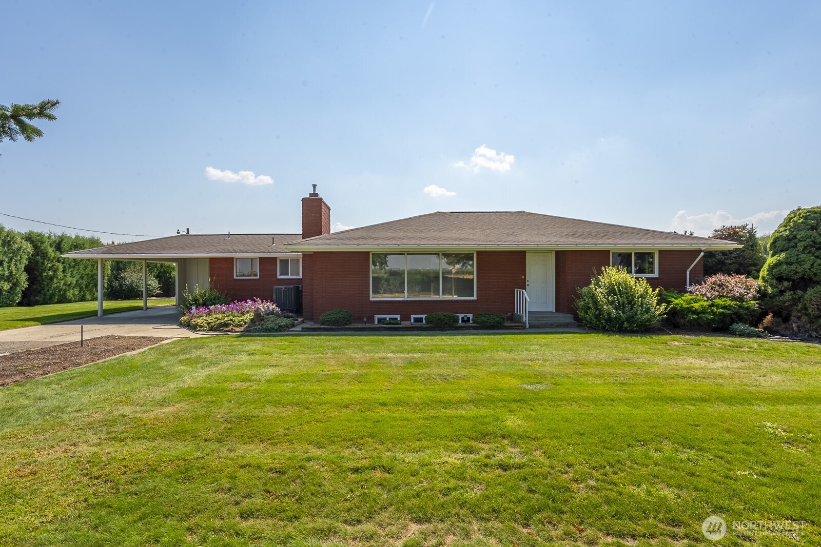 21807 SW 1 Road , Quincy, WA 98848