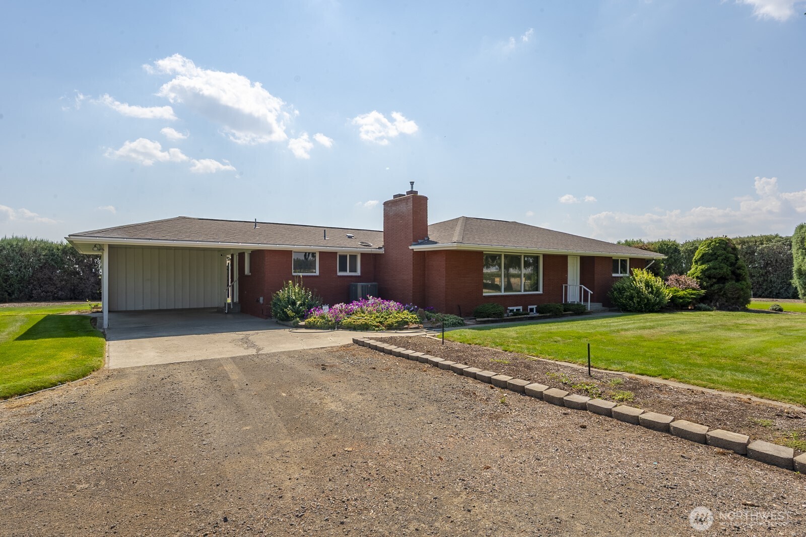 21807 SW 1 Road , Quincy, WA 98848