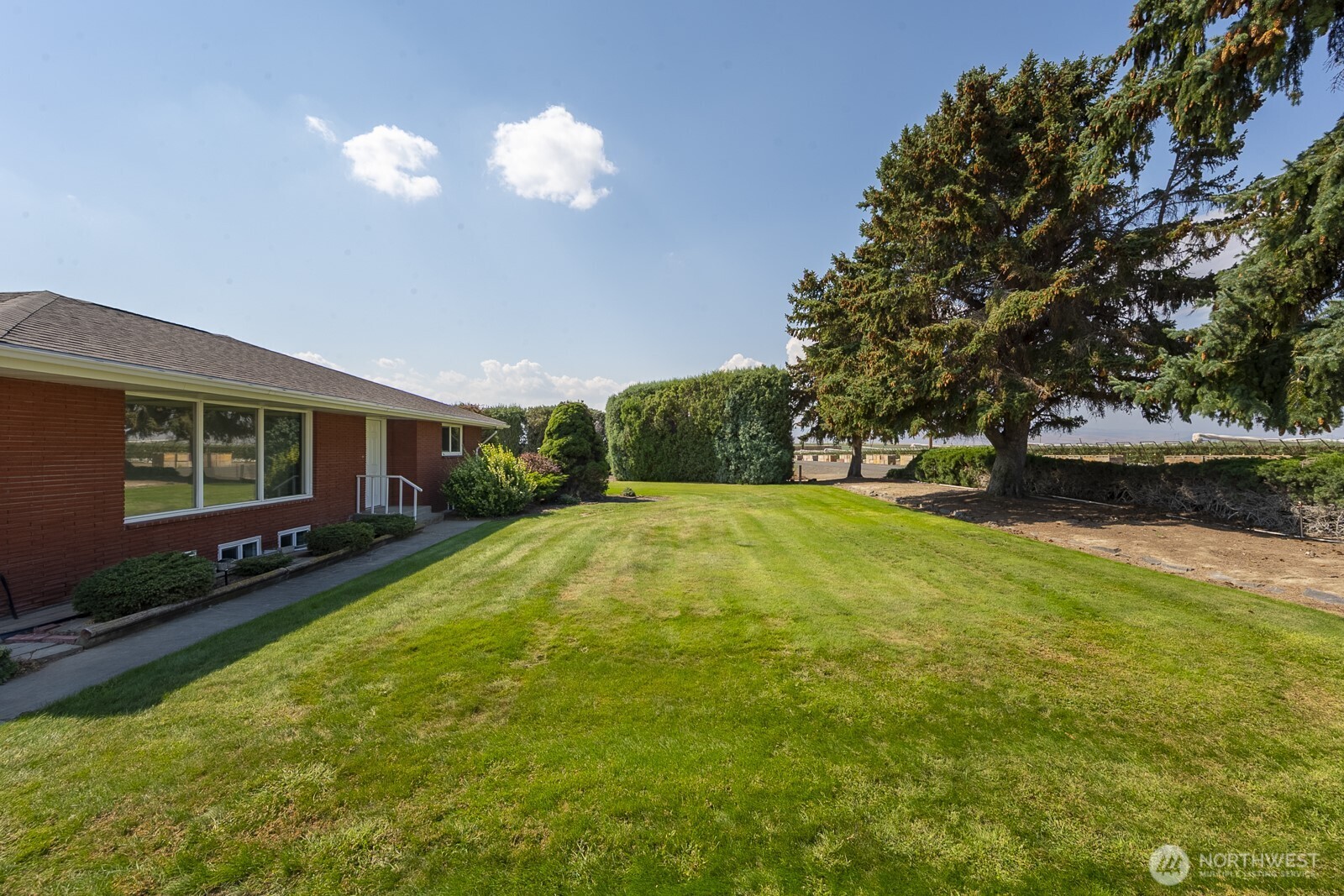 21807 SW 1 Road , Quincy, WA 98848