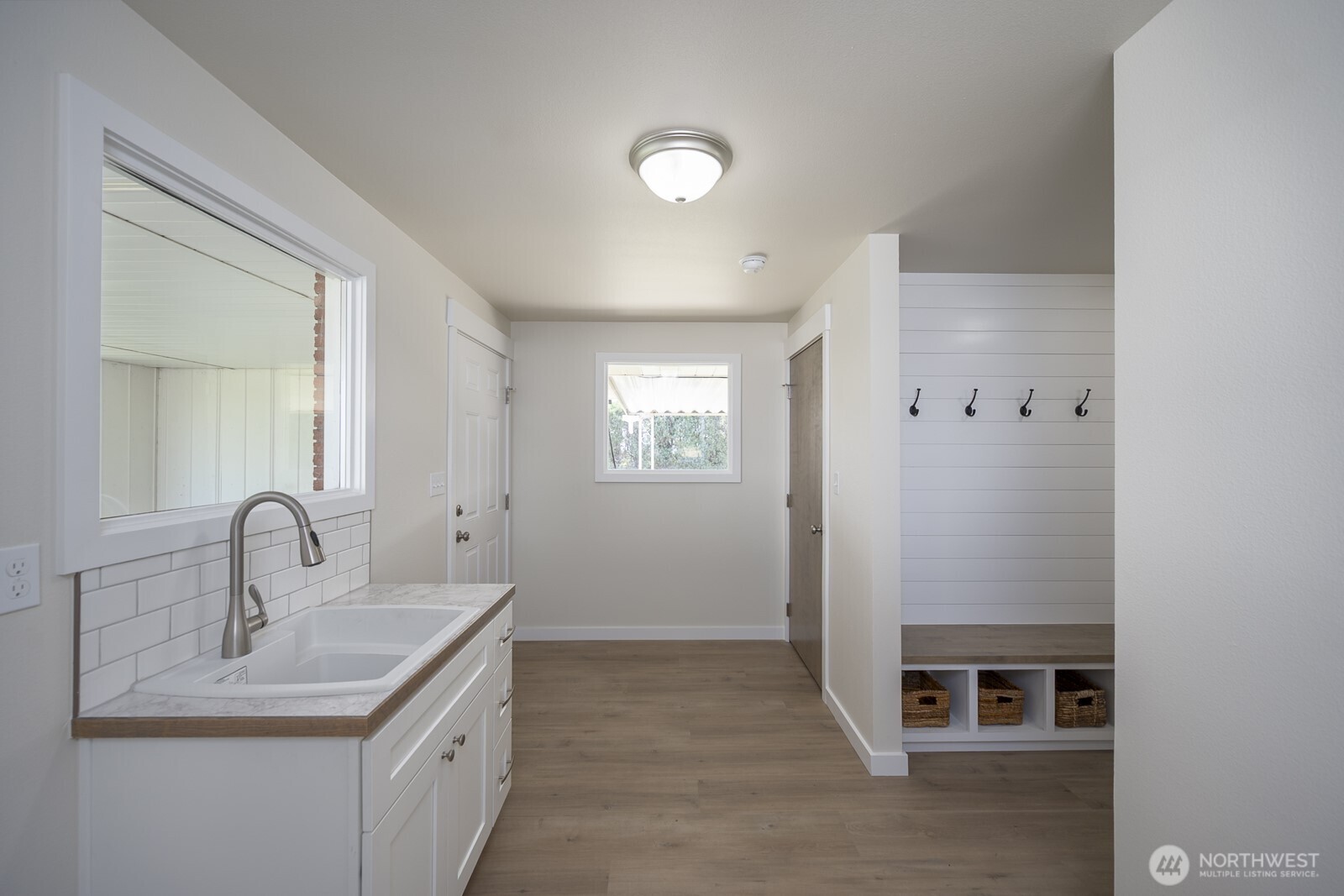 21807 SW 1 Road , Quincy, WA 98848