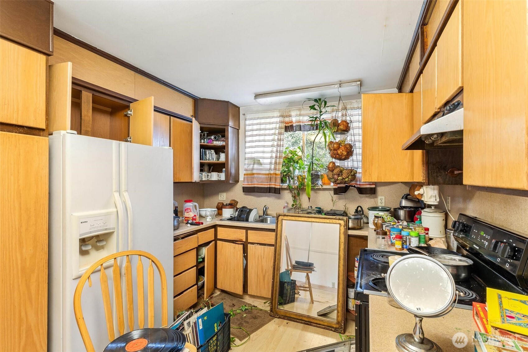 1613 24th Avenue , Seattle, WA 98122