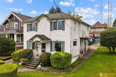 1613 24th Avenue , Seattle, WA 98122 - Photo 2