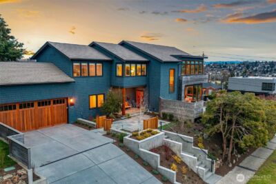 2506 W Halladay Street , Seattle, WA 98199 - Photo 2