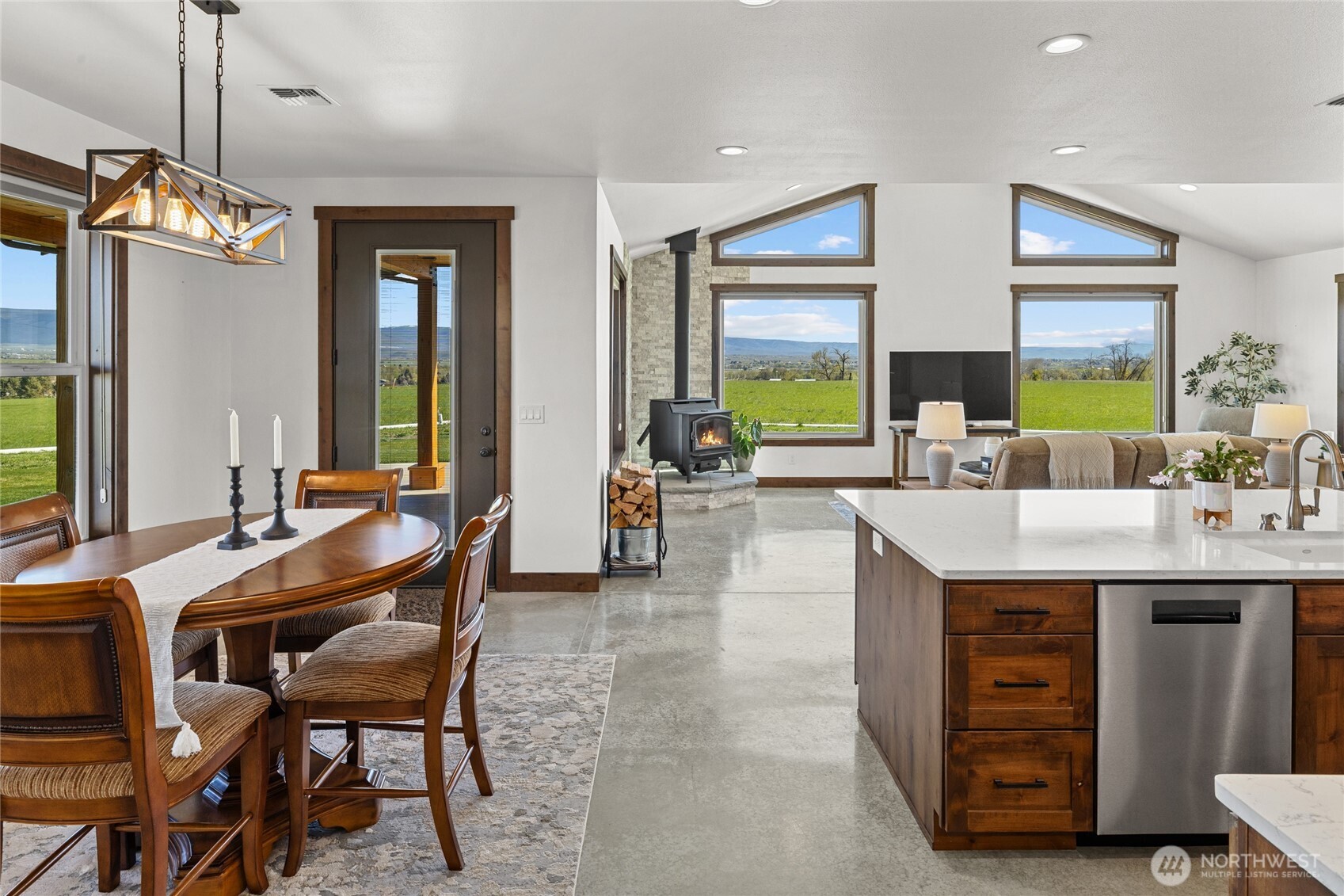 1021 Edge Bluff Loop , Ellensburg, WA 98926