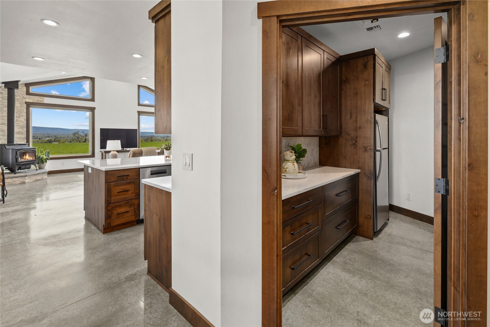 1021 Edge Bluff Loop , Ellensburg, WA 98926