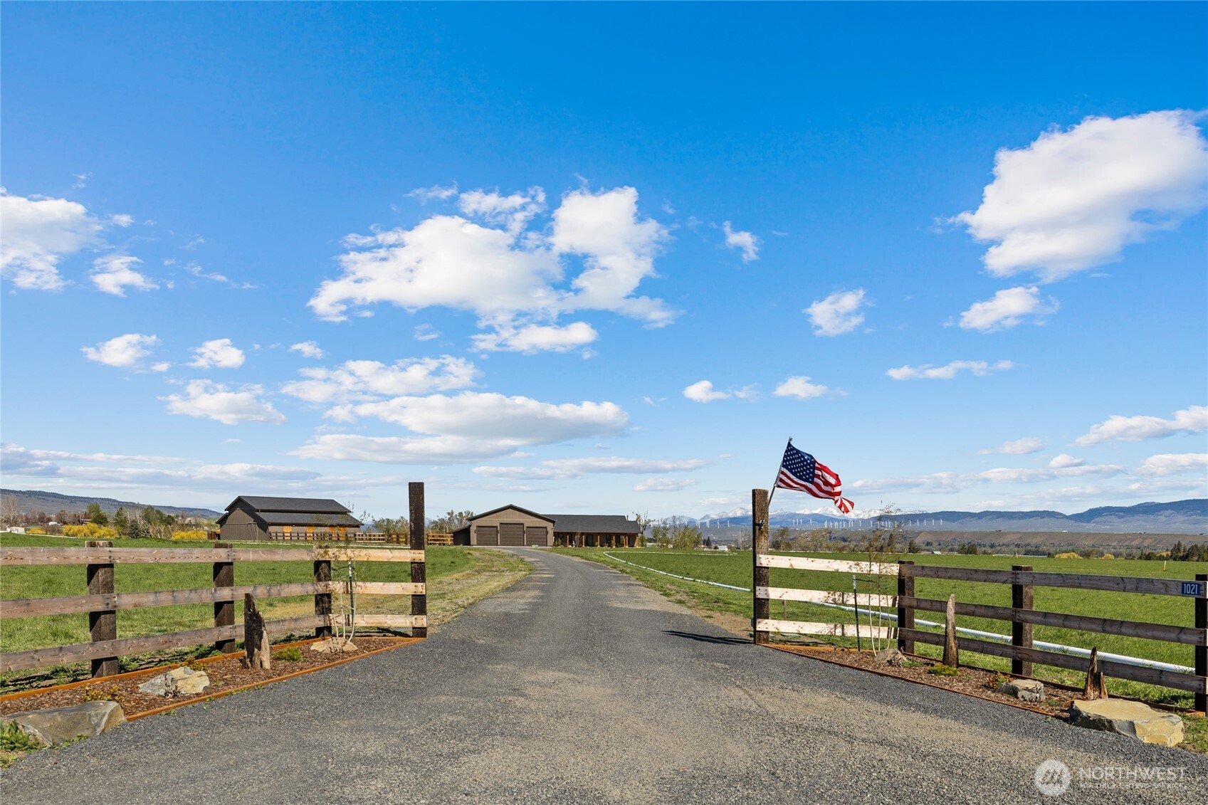 1021 Edge Bluff Loop , Ellensburg, WA 98926