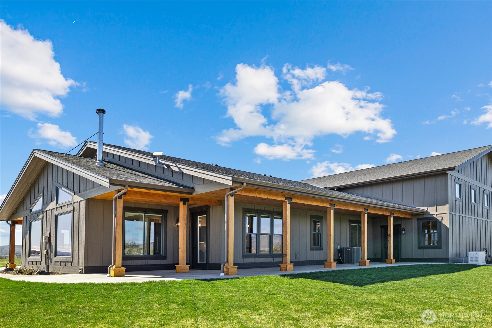 1021 Edge Bluff Loop , Ellensburg, WA 98926