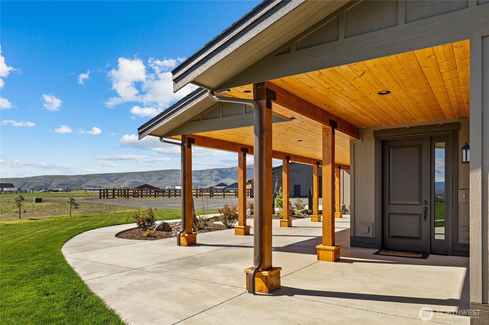 1021 Edge Bluff Loop , Ellensburg, WA 98926