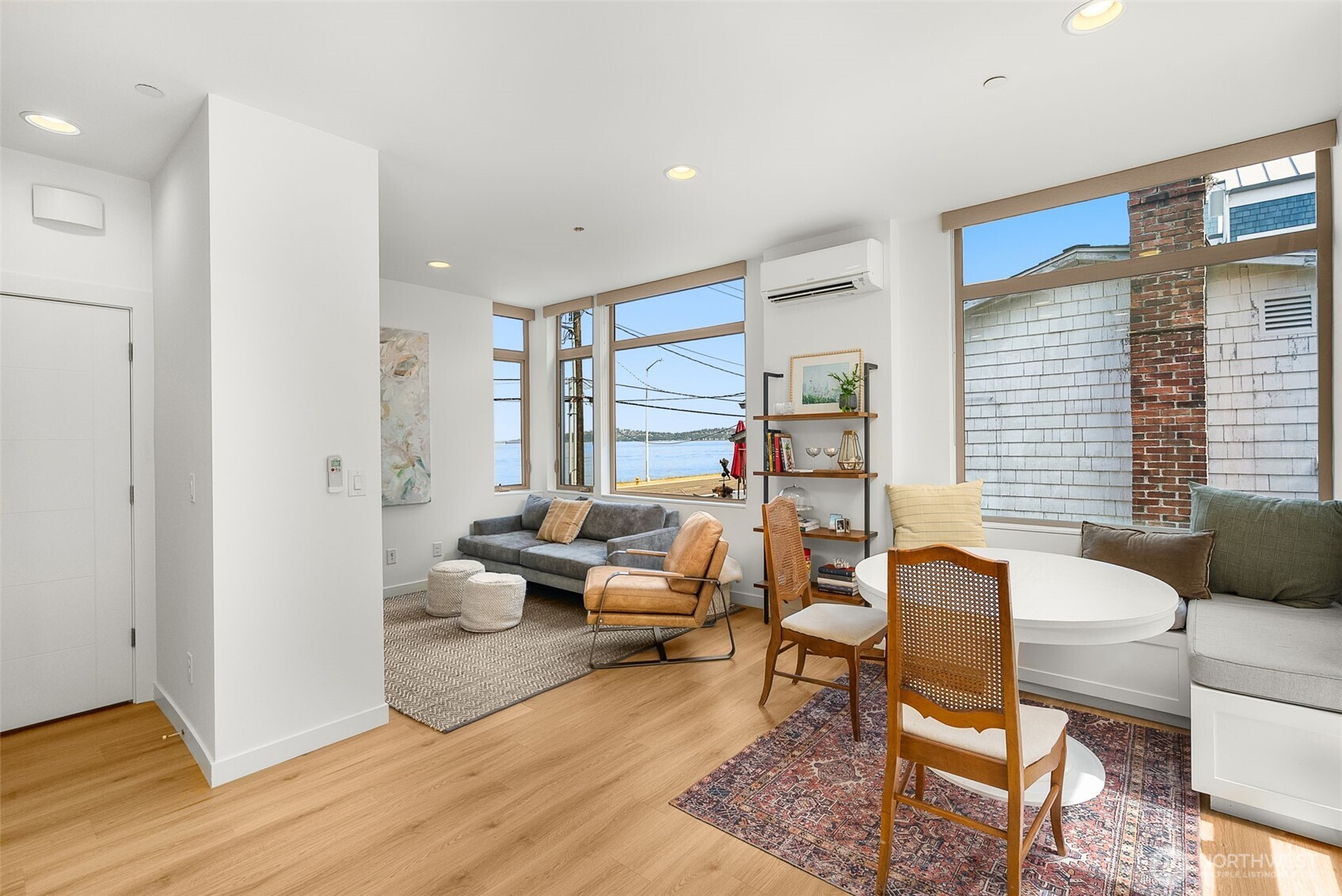 1706 Alki Avenue SW #B, Seattle, WA 98116