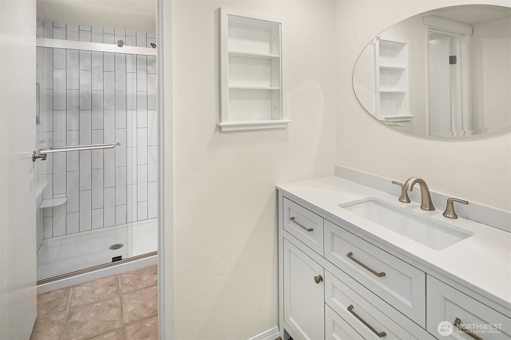 14236 95th Avenue NE, Kirkland, WA 98034