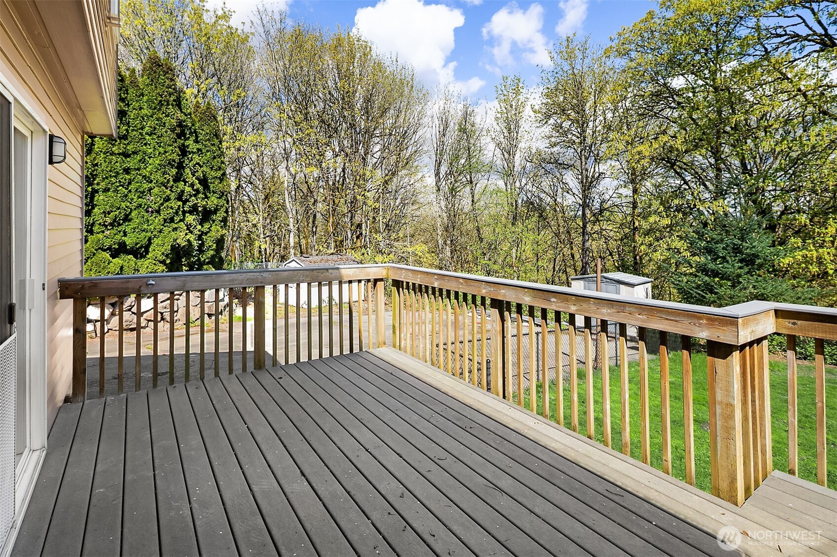 14236 95th Avenue NE, Kirkland, WA 98034