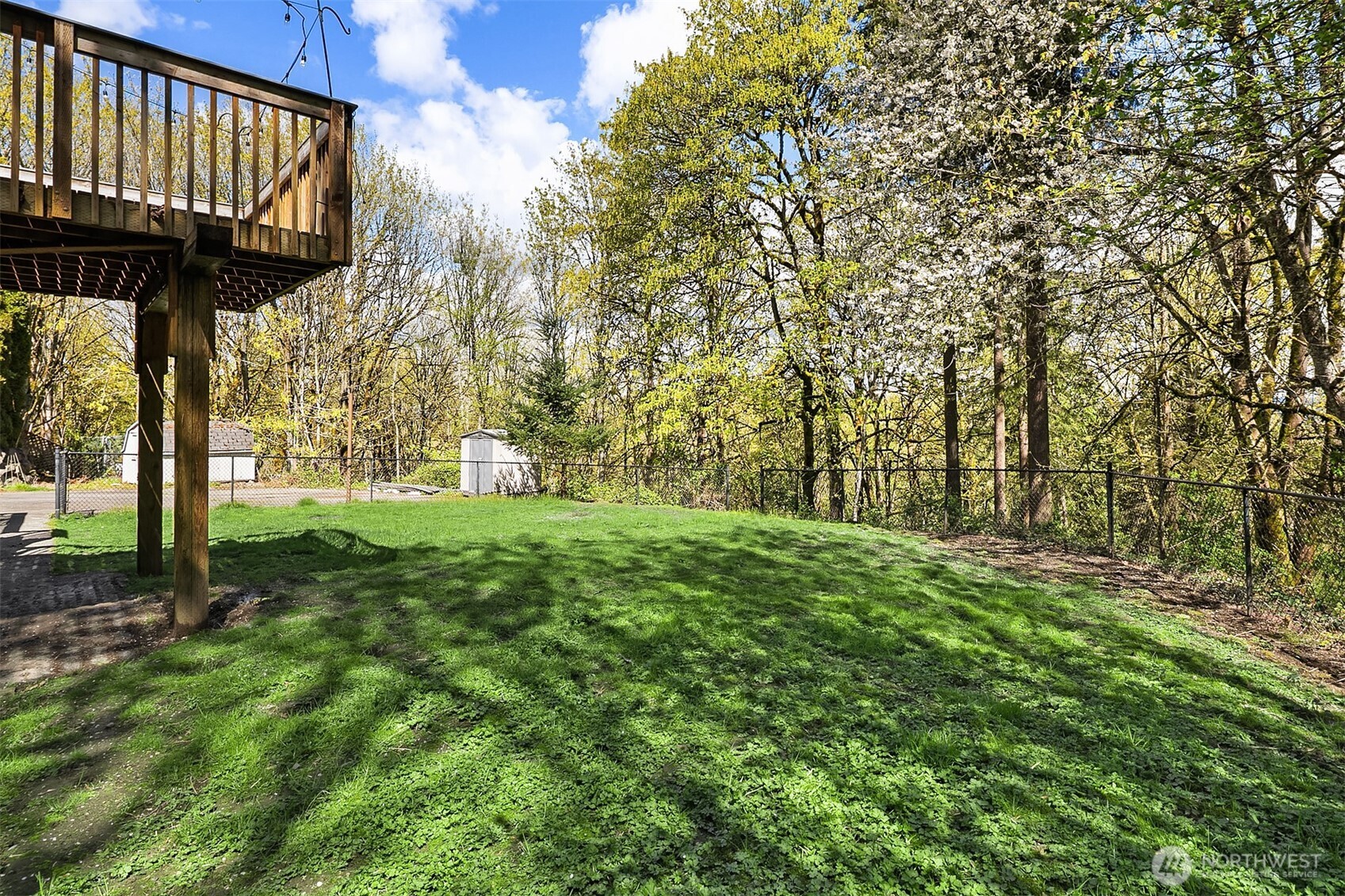 14236 95th Avenue NE, Kirkland, WA 98034