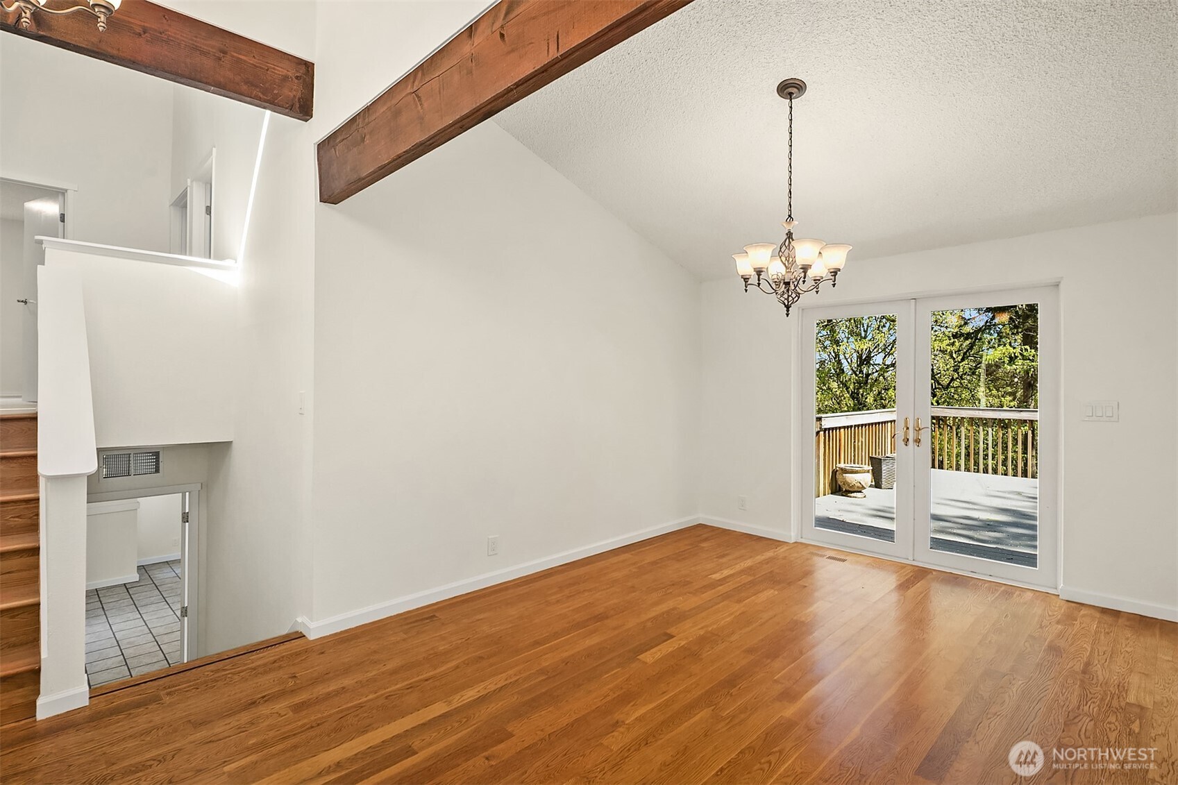 14236 95th Avenue NE, Kirkland, WA 98034