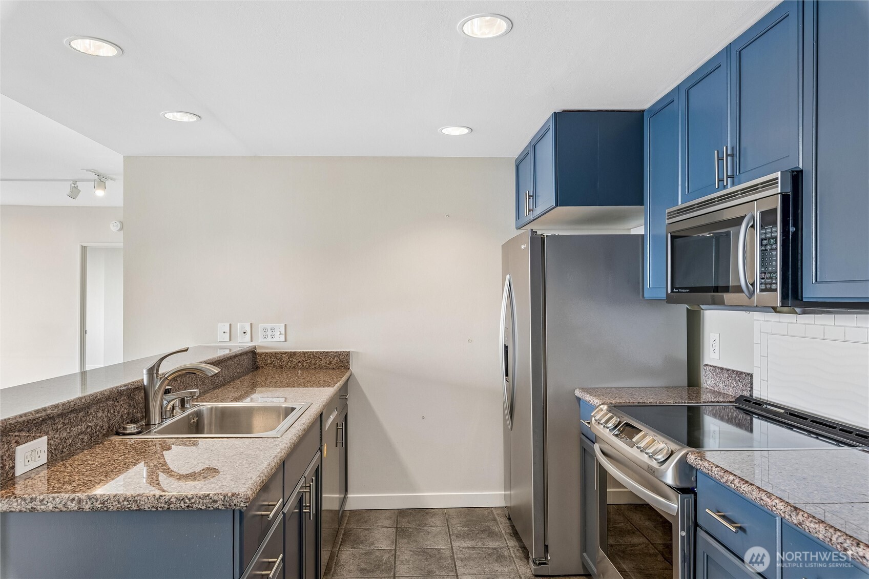 2600 2nd Avenue #1604, Seattle, WA 98121