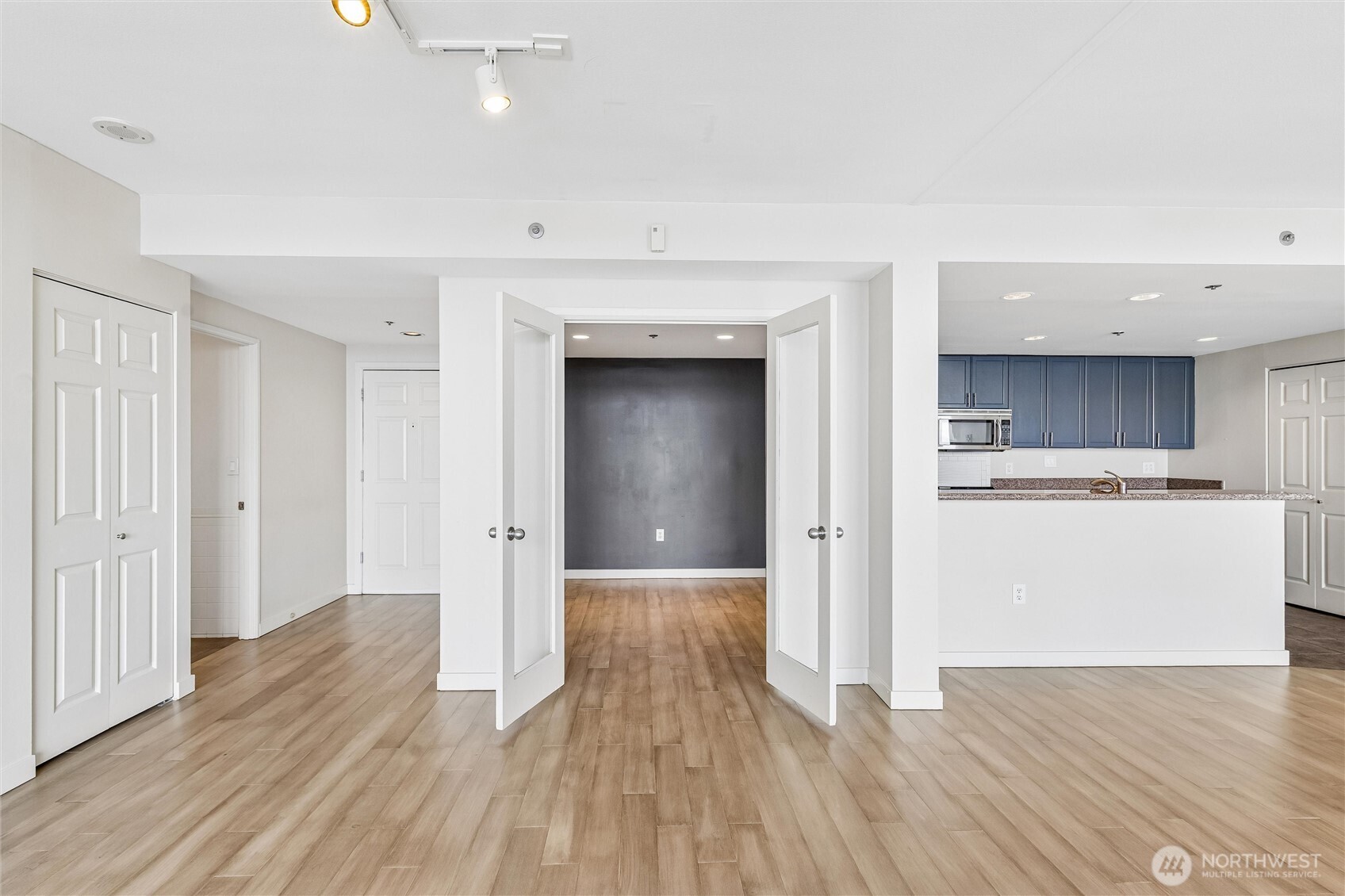 2600 2nd Avenue #1604, Seattle, WA 98121