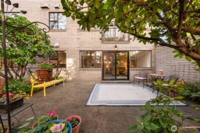 912 3rd Avenue W #101, Seattle, WA 98119-3751 - Photo 2