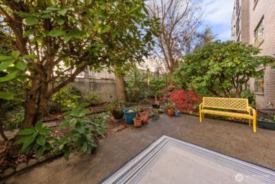 912 3rd Avenue W #101, Seattle, WA 98119-3751 - Photo 23