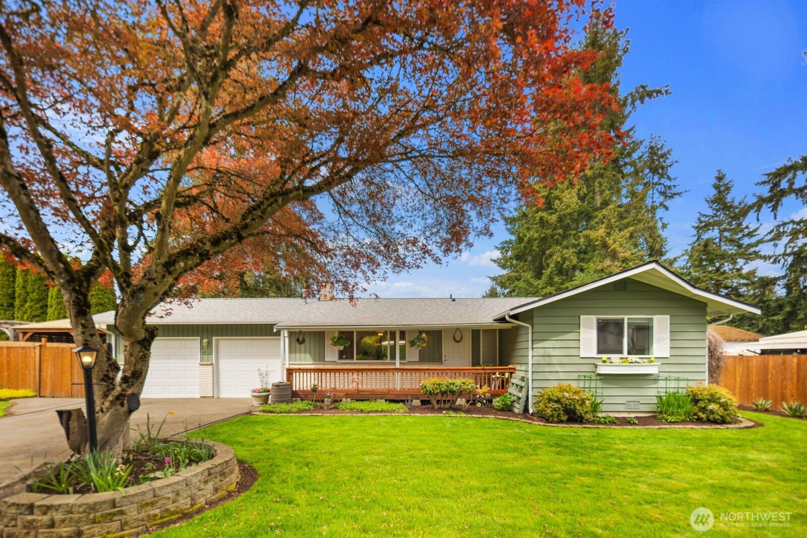 8014 NE 141st Street , Kirkland, WA 98034