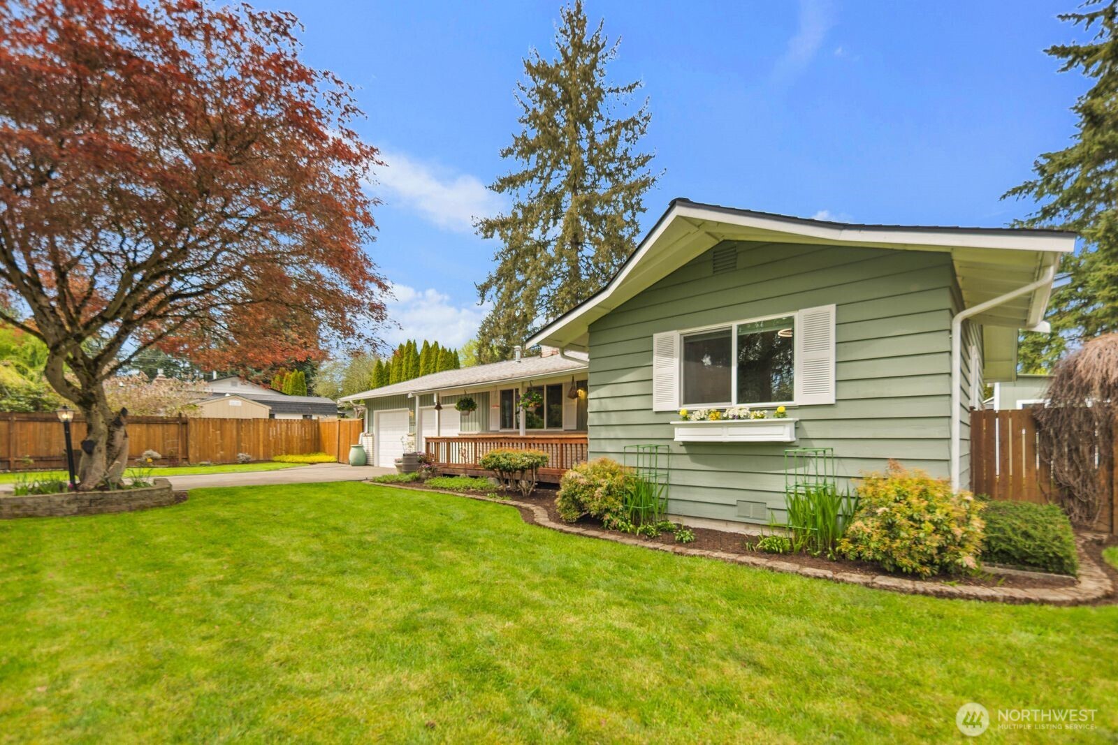 8014 NE 141st Street , Kirkland, WA 98034