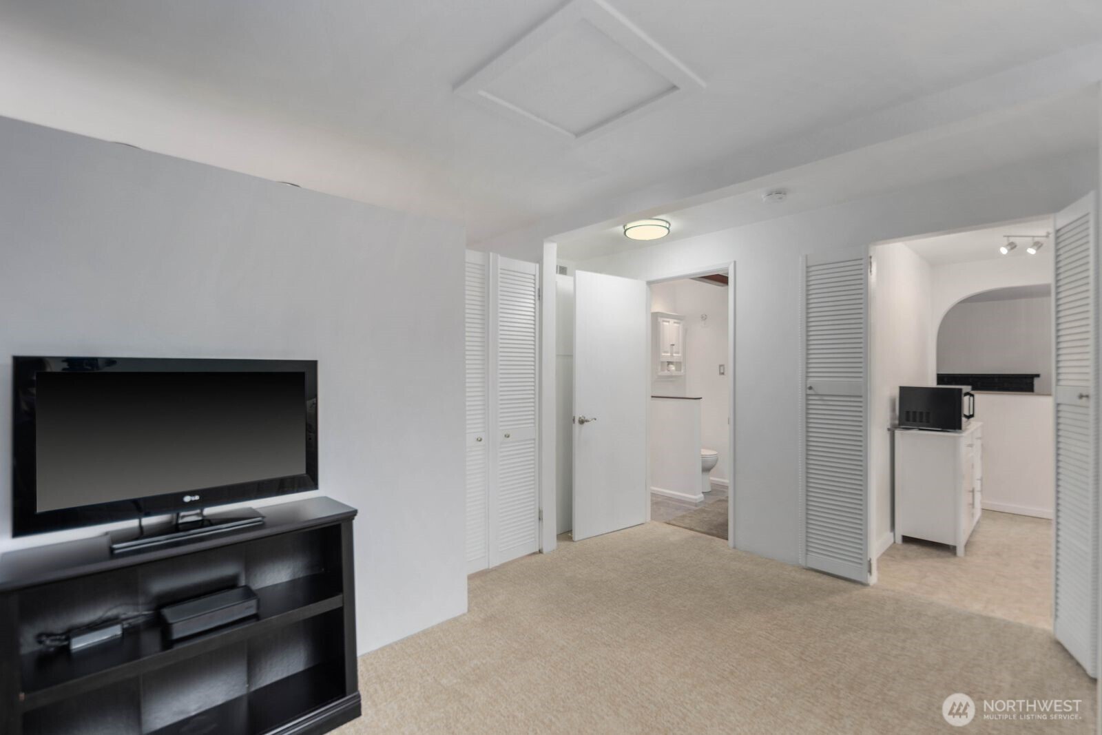 8014 NE 141st Street , Kirkland, WA 98034