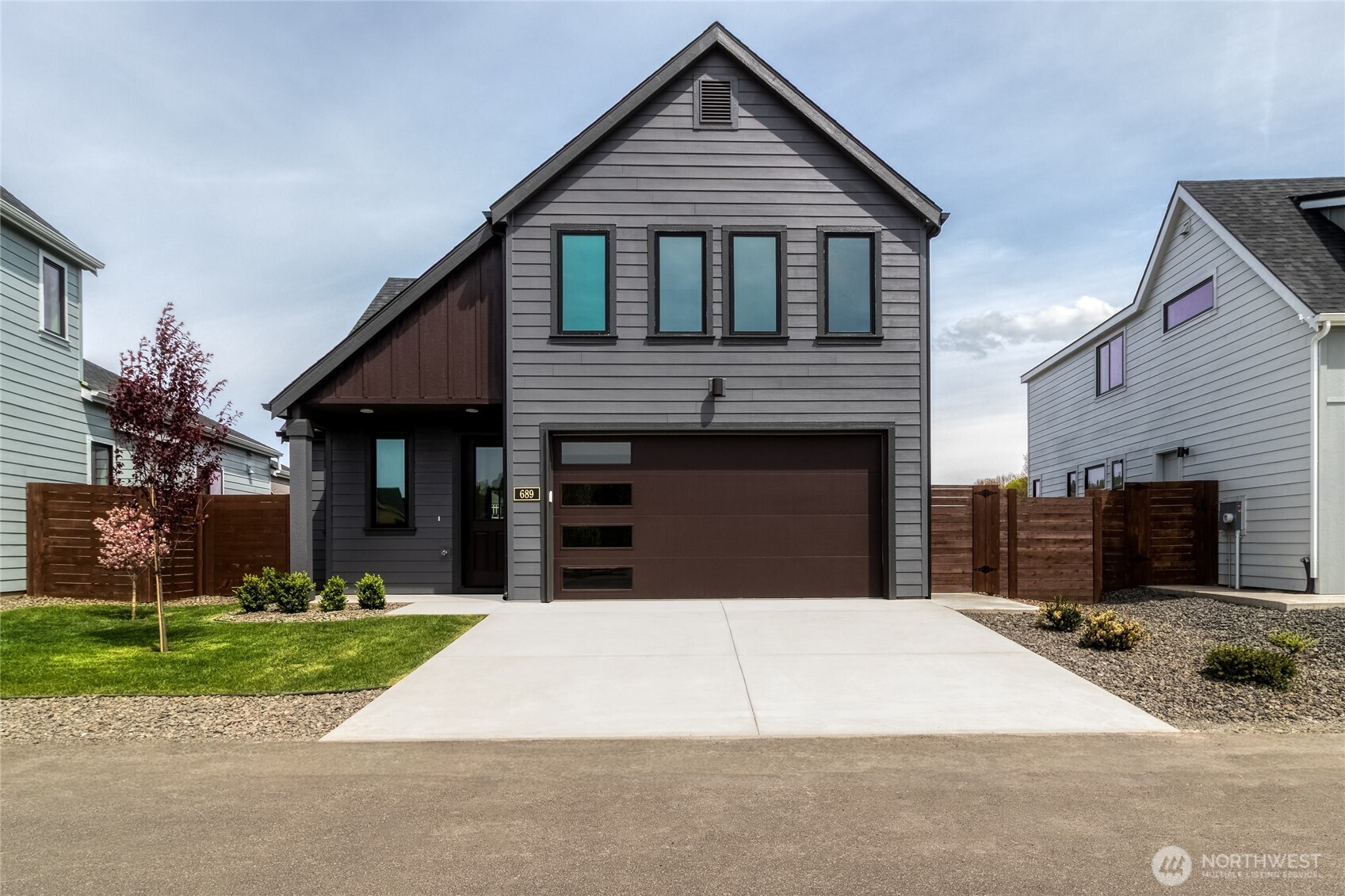 689 SE Quail Run , College Place, WA 99324