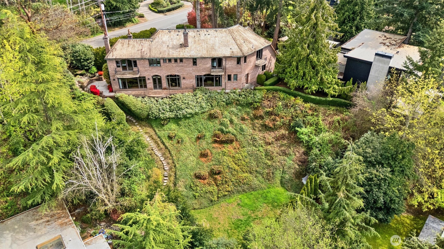 4725 W Mercer Way , Mercer Island, WA 98040-4332